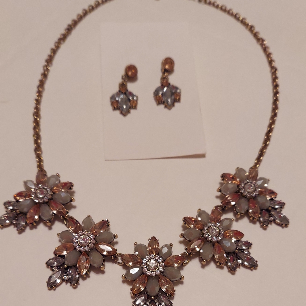 NECKLACE AND pierced EARRINGS